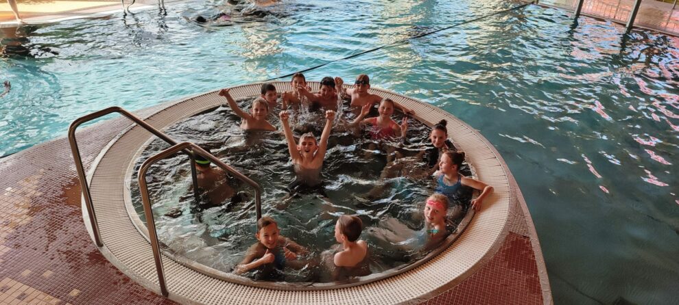 Poslední lekce plavání v aquaparku (3)